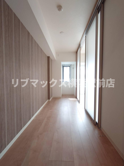 【寝室】ベイアズール関内 