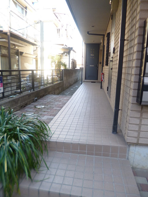 柿の木フラッツのエントランス