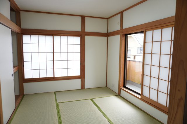 越谷市大字恩間 中古戸建の和室|6帖