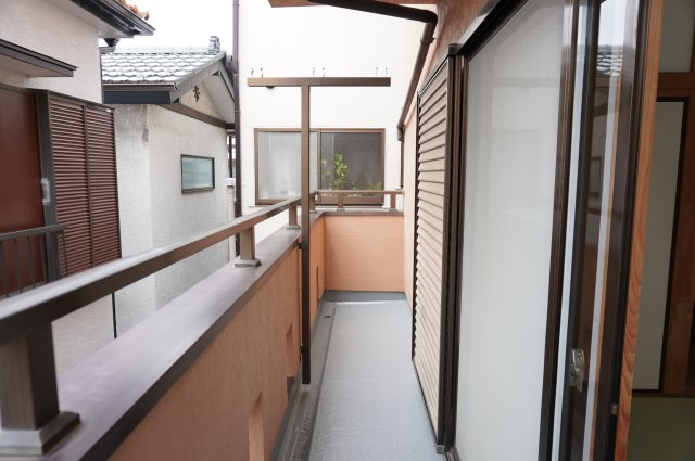 越谷市大字恩間 中古戸建のバルコニー|2階