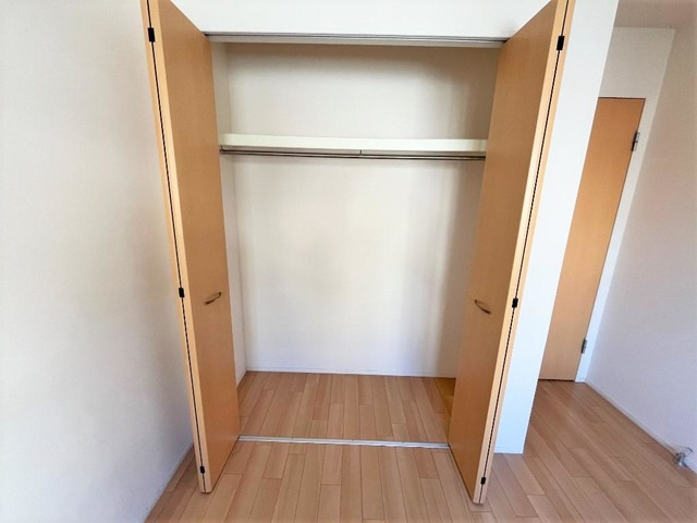 横浜市戸塚区汲沢１丁目のアパートの収納