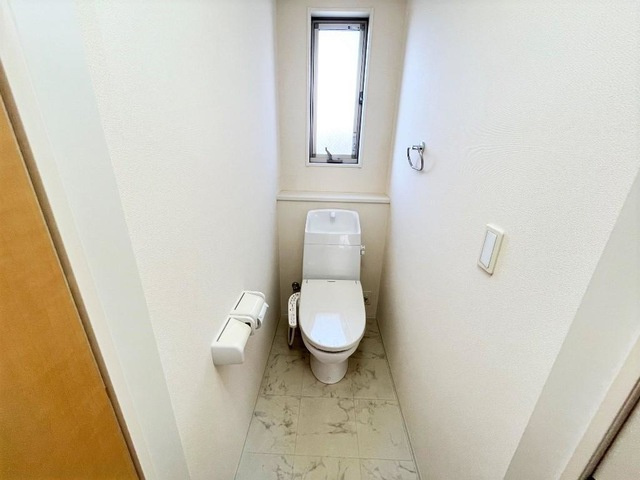 横浜市戸塚区汲沢１丁目のアパートのトイレ