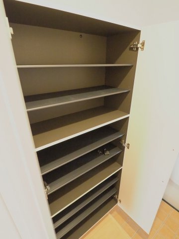 クローバーＭの玄関