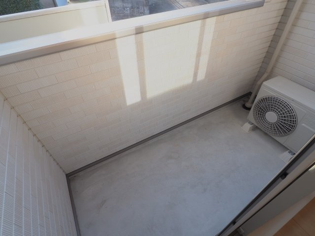 クローバーＭのバルコニー