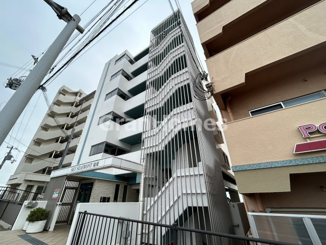 スカイ・シーフロント塩屋の外観