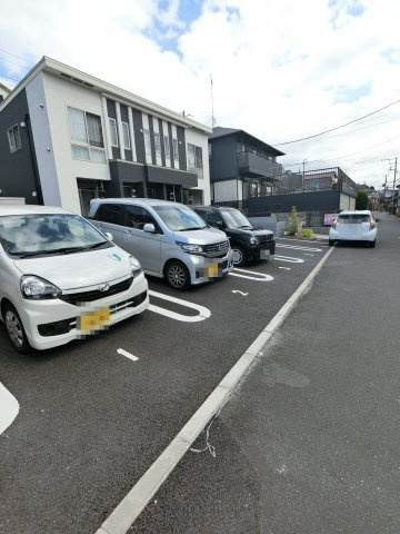 【駐車場】
