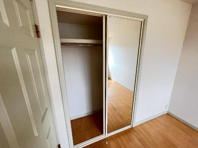 トゥインクル　ＥＶＡＴＡ　Ｂ棟の収納|南側洋室収納