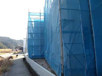 広島市安佐北区深川7丁目　新築一戸建て(全5棟)の前面道路含む現地写真