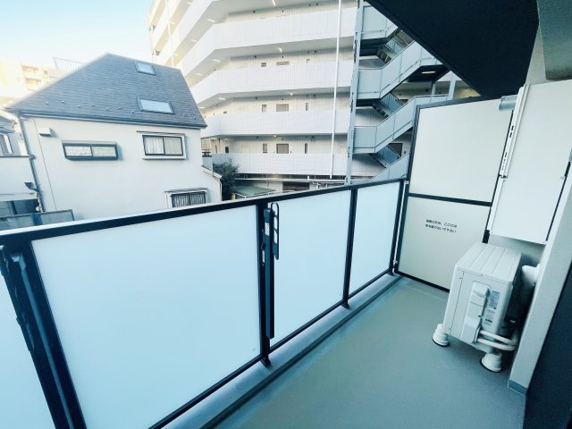 Ｕｒｂａｎ　Ｂｒｅｅｚｅ　巣鴨のバルコニー