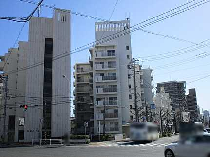 牛田グランドハイツの外観