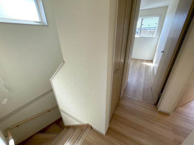 カワイも、中身も、安心も。全てを手に入れたい、そんな方にはこの『旭区中白根２丁目』新築戸建です。地震対策制震ダンパーで安心、浴室テレビは長湯禁止、それでカワイイなんて罪。の内装|物件の内装です