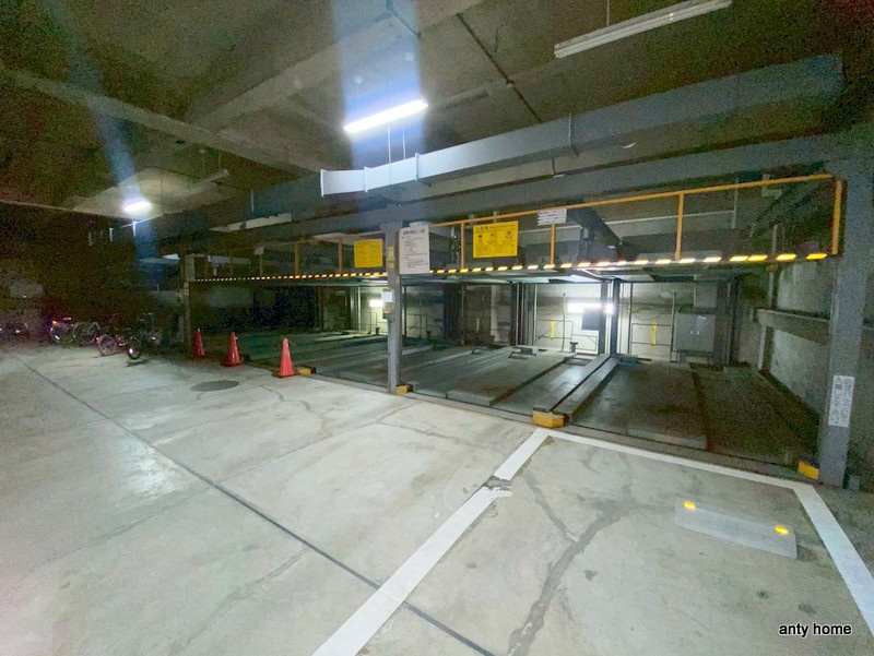 シャトー南船場　仲介手数料無料の駐車場