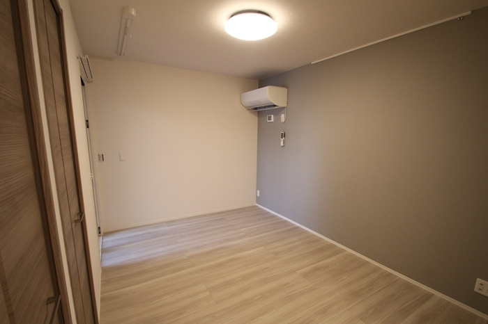 グラナーデ千住緑町の寝室