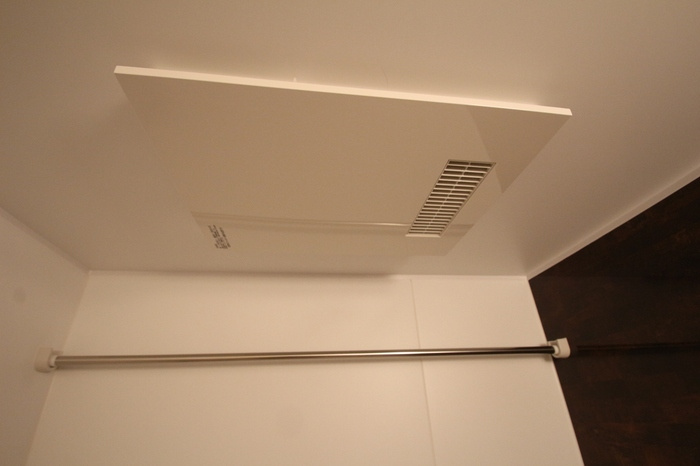 グラナーデ千住緑町の浴室|浴室乾燥機