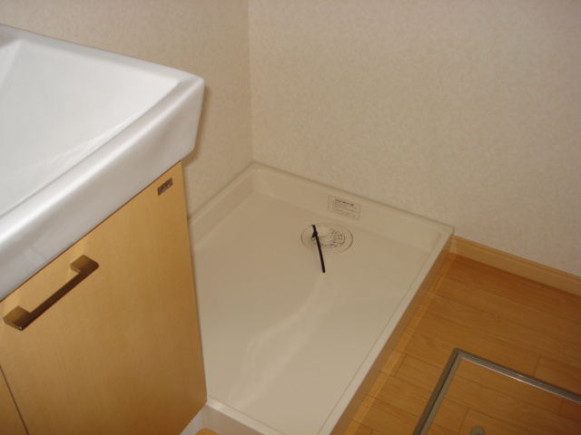 クレアハウスのその他|洗濯機置き場