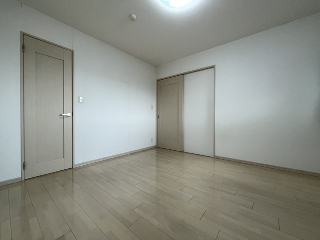 アルファステイツ宮西Ⅱの洋室|6帖の北西洋室です。