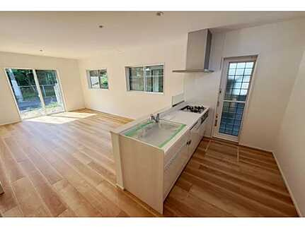 広島市安佐南区高取南2丁目　新築一戸建ての居間・リビング