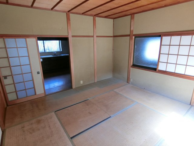神戸市長田区滝谷町　中古戸建の和室|１階の和室です