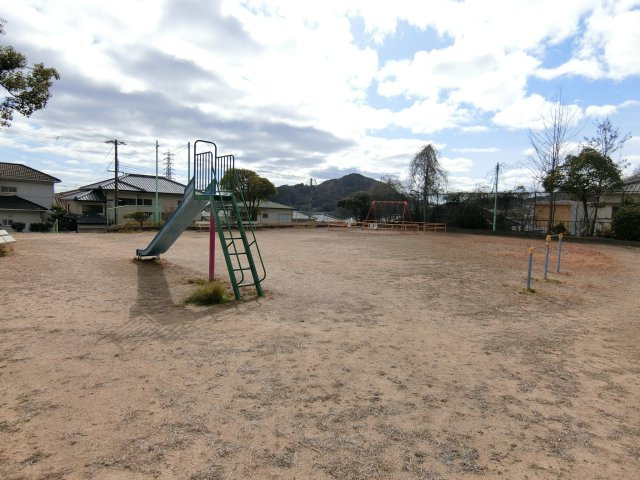 神戸市長田区滝谷町　中古戸建のその他|お家から徒歩３０秒の公園　道路向かい１０メートルのことろにあります