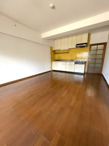 労住協第21ビル西宝町ニューマンションの居間・リビング