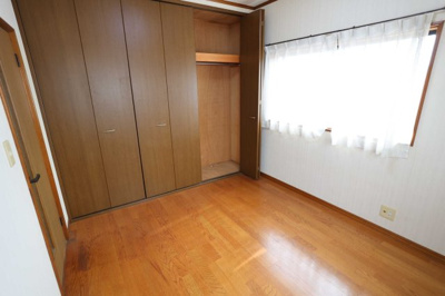 【内装】 | 毛呂山町市場 中古住宅 | ２階北西側洋室５帖