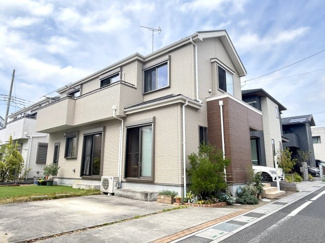 【外観】 | レイクタウン１丁目　戸建住宅　越谷レイクタウン駅徒歩１３分 | リビングダイニング、和室、洋室３部屋と全室南東向きのため室内全体が明るく日当たり良好です