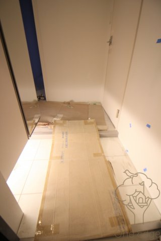 グランデージ新大阪の玄関