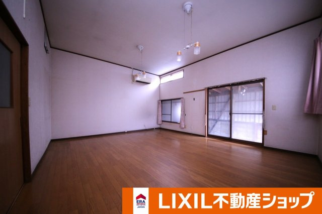 本町1丁目中古戸建の洋室