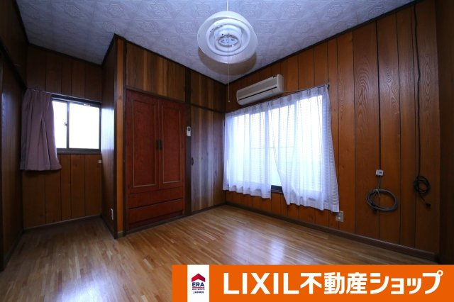 本町1丁目中古戸建の洋室