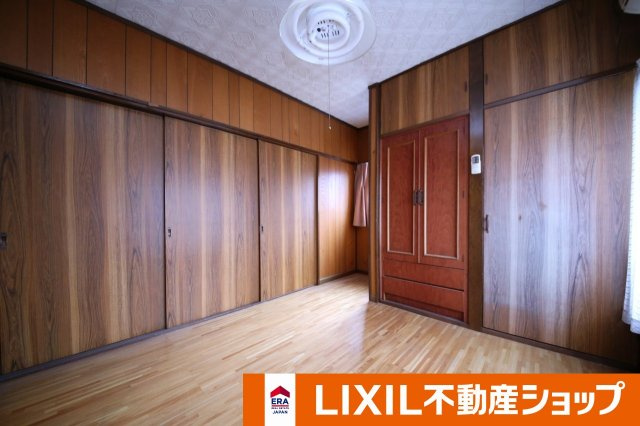 本町1丁目中古戸建の洋室