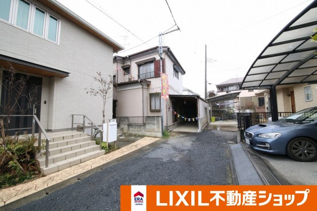 本町1丁目中古戸建の前面道路含む現地写真