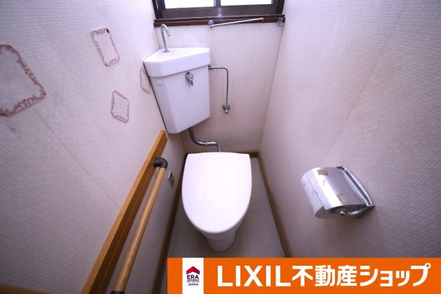 本町1丁目中古戸建のトイレ