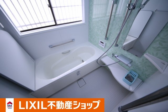 本町1丁目中古戸建の浴室