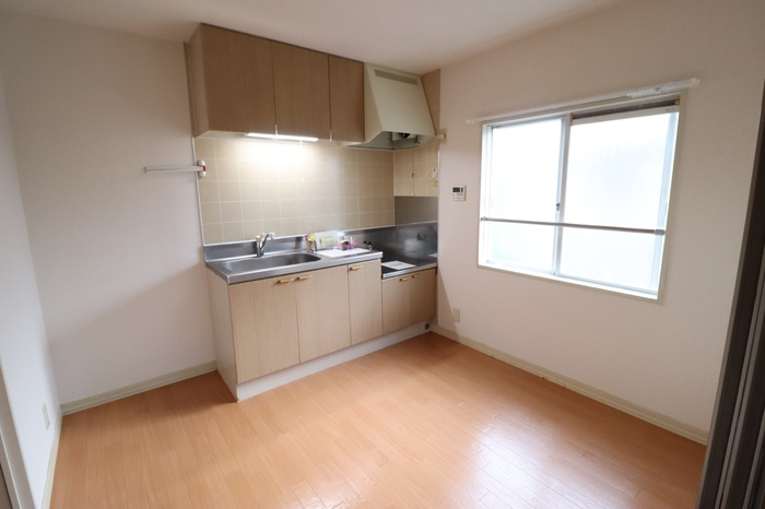 ハイツ・若草のキッチン|ダイニングキッチン