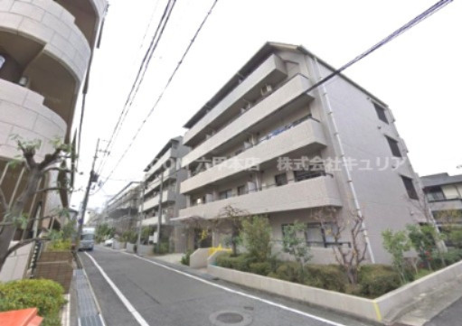 フローラ六甲の外観