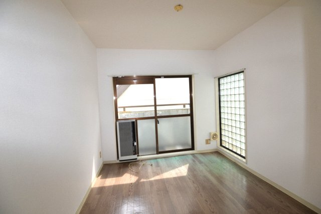 メゾン・ド・アコールの居間・リビング