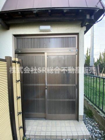 花園東町3丁目中古戸建の玄関|弊社は住宅ローンに自信あり。
様々にリフォームプランもローンに組み込んでご提案致します！