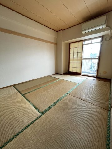 コトデン花園グランドマンションの和室