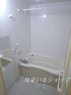広島市安佐北区亀山１丁目のアパートの浴室|追い焚き・浴室暖房乾燥機あり