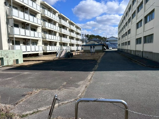 秋田市　2棟一括　1棟マンションの外観