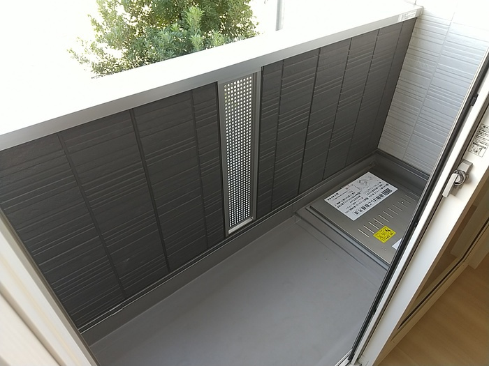 プティ　ルピナスのバルコニー