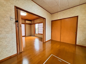 【居間・リビング】 | 千葉市若葉区桜木町3丁目　中古戸建 | ご家族の集まるDKで毎日の始まり迎える大切な空間はいつでも心地良い空間に！
