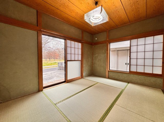 【和室】 | 千葉市若葉区桜木町3丁目　中古戸建 | やわらかな陽ざしが心地よい畳のお部屋。思わずごろんとしたくなる、ほっと落ち着く空間です！