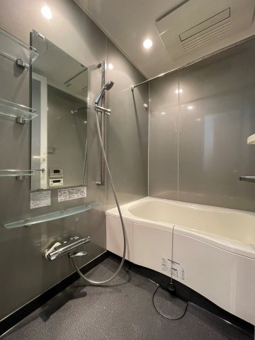 ピアッツァレント奈良医大前の浴室|浴室乾燥機付き※