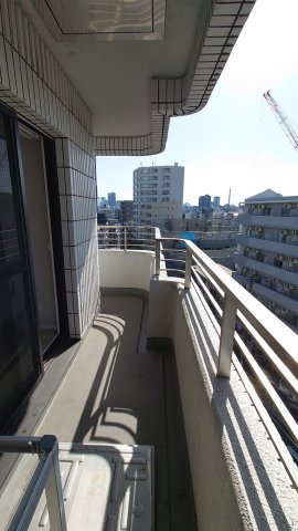【バルコニー】