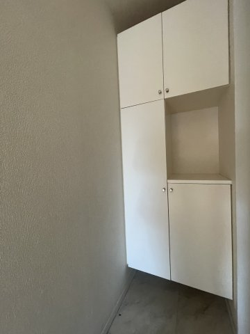 コーポハルラサン　北棟の収納