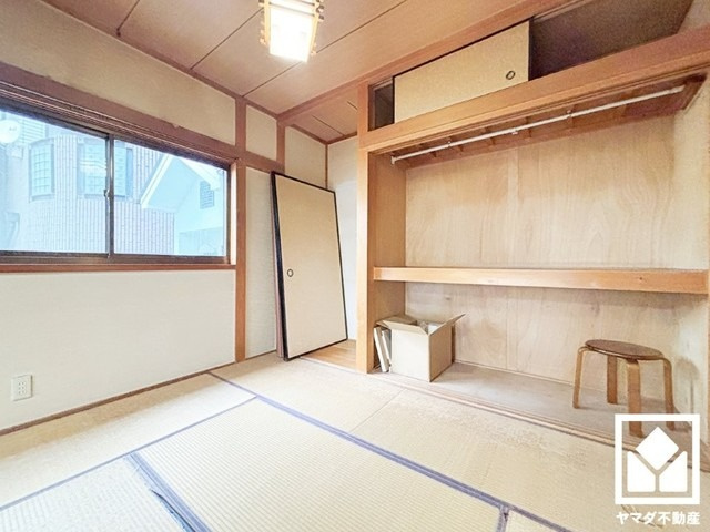 尼崎市東園田町3丁目の和室