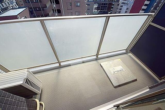 UTステージ横浜吉野町のバルコニー
