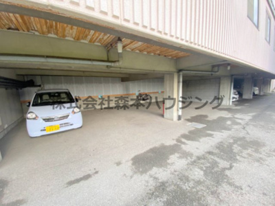 【駐車場】 | 　スタジオM | 駐車場に車を止められます