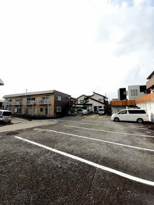 【駐車場】 | ハイツ井出Ａ | 駐車スペースもあります
